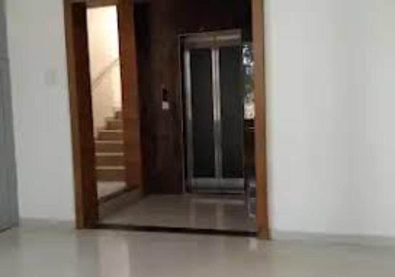 L P Regency, Pune Exteriör bild